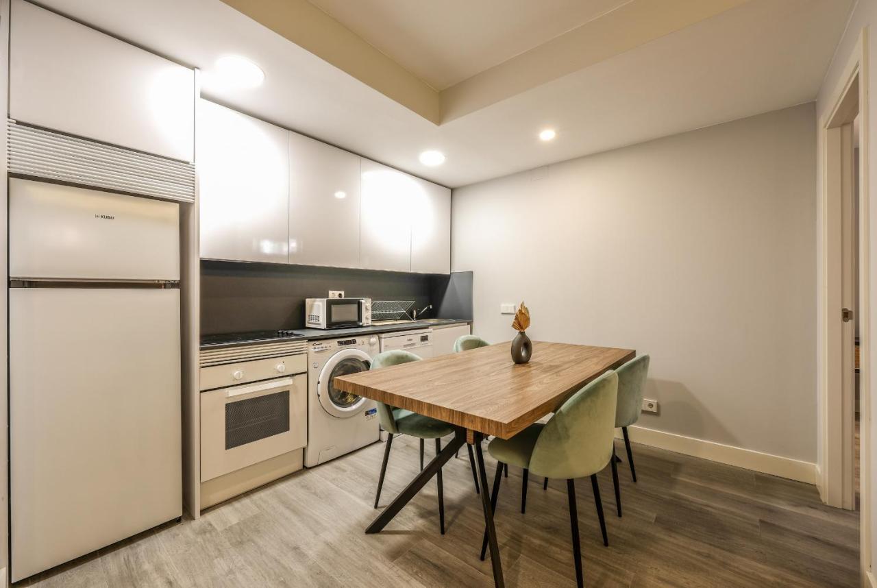 Apartamentos Reformados En Arturo Soria Madrid Extérieur photo