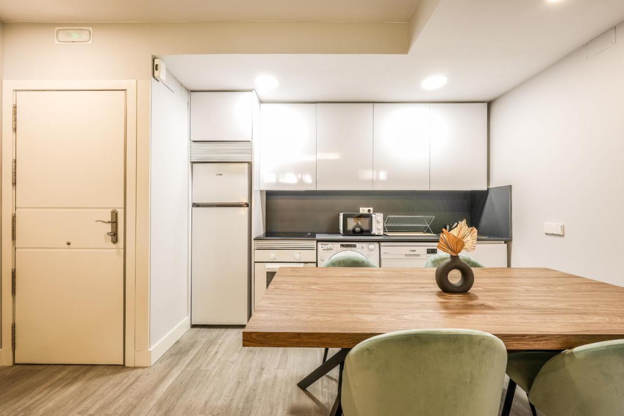 Apartamentos Reformados En Arturo Soria Madrid Extérieur photo