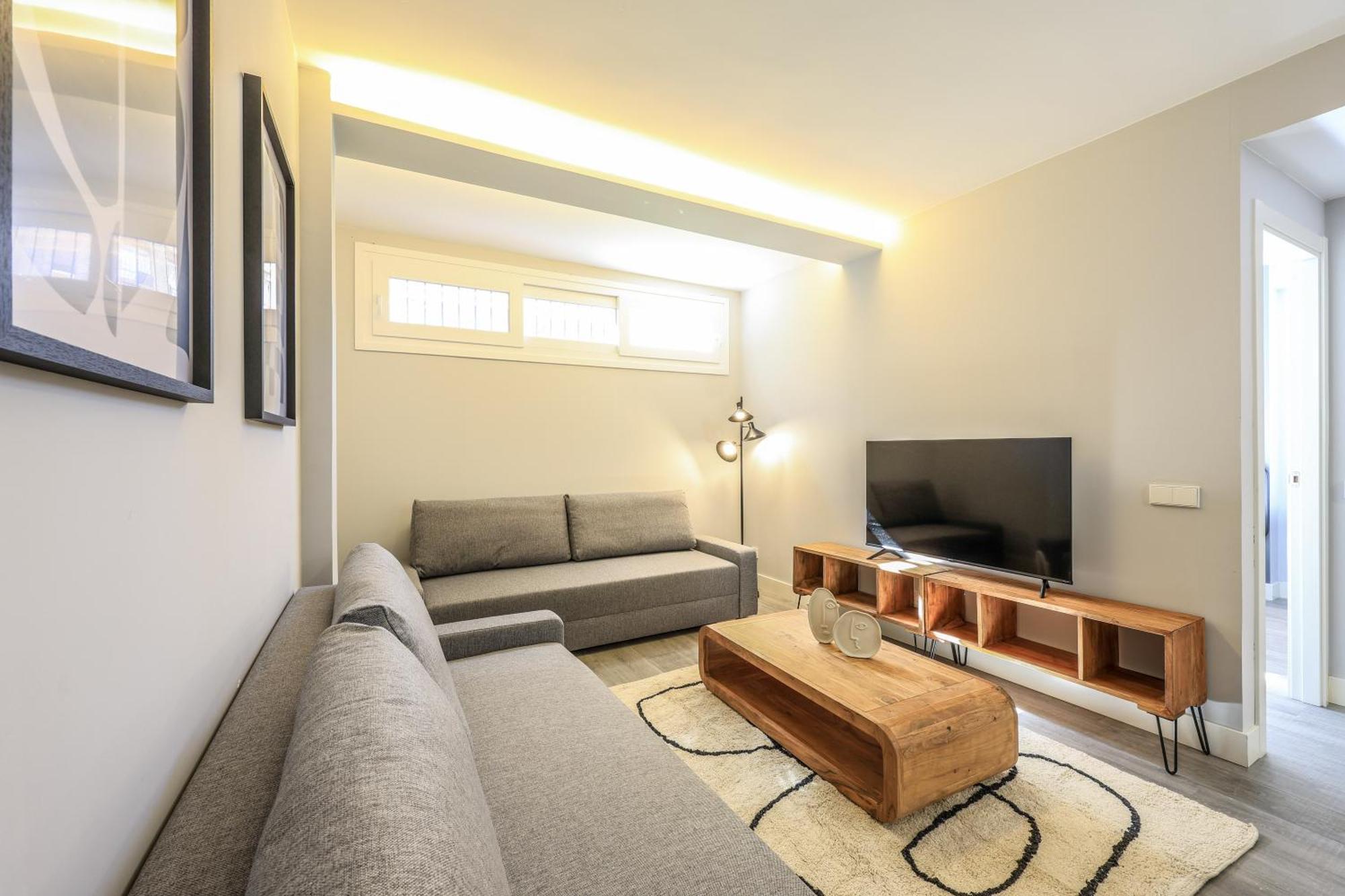 Apartamentos Reformados En Arturo Soria Madrid Extérieur photo