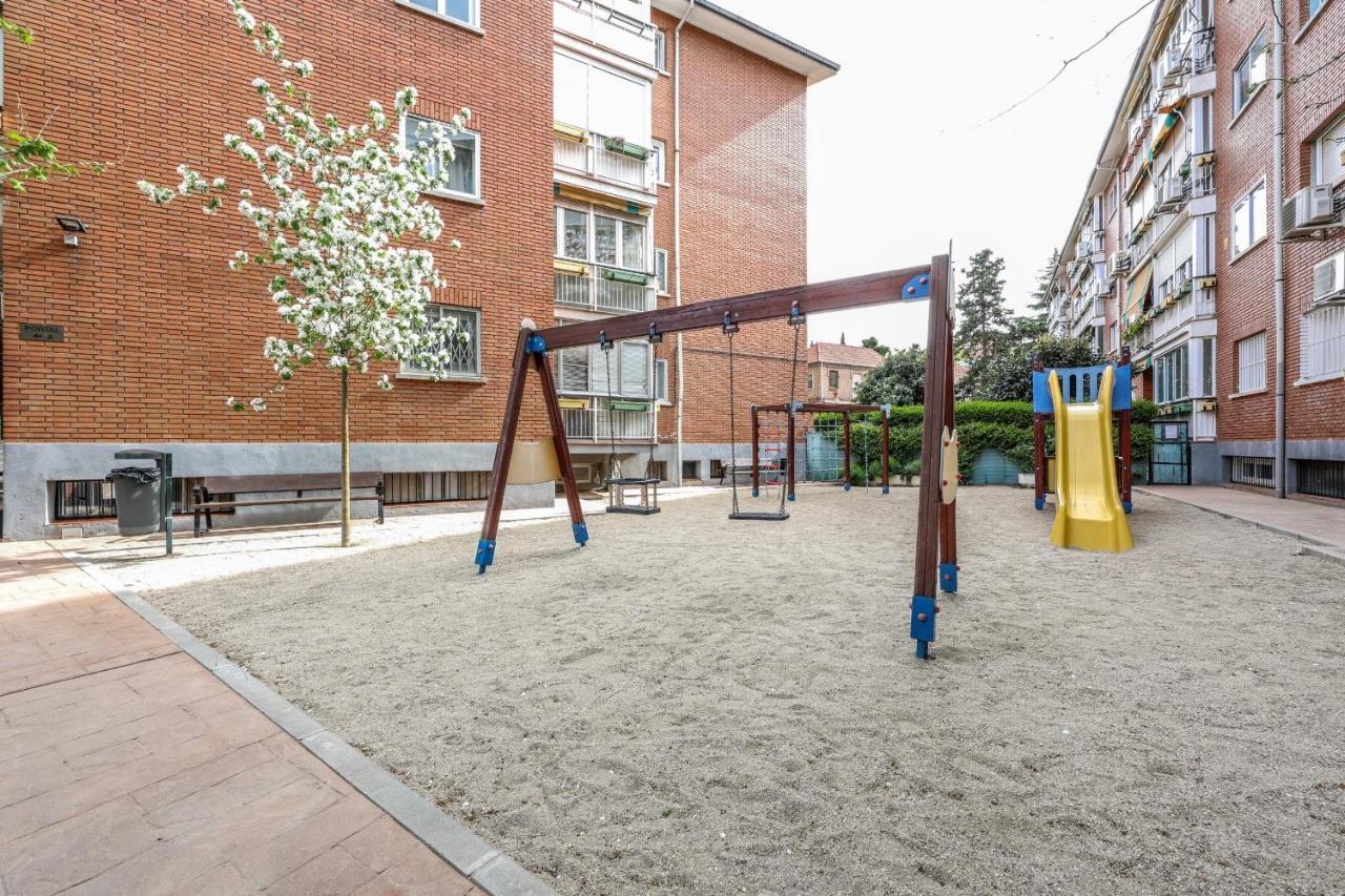 Apartamentos Reformados En Arturo Soria Madrid Extérieur photo