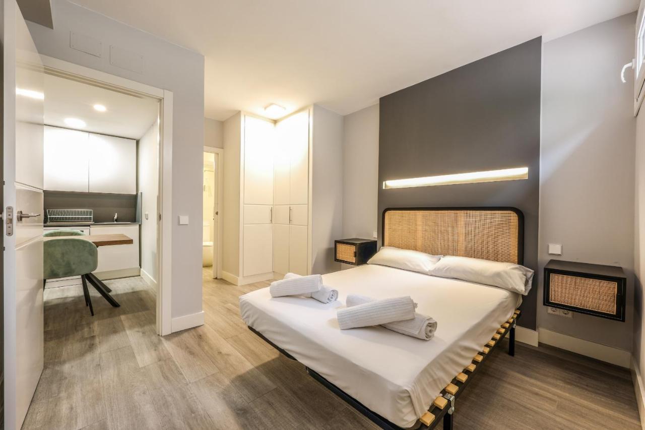 Apartamentos Reformados En Arturo Soria Madrid Extérieur photo