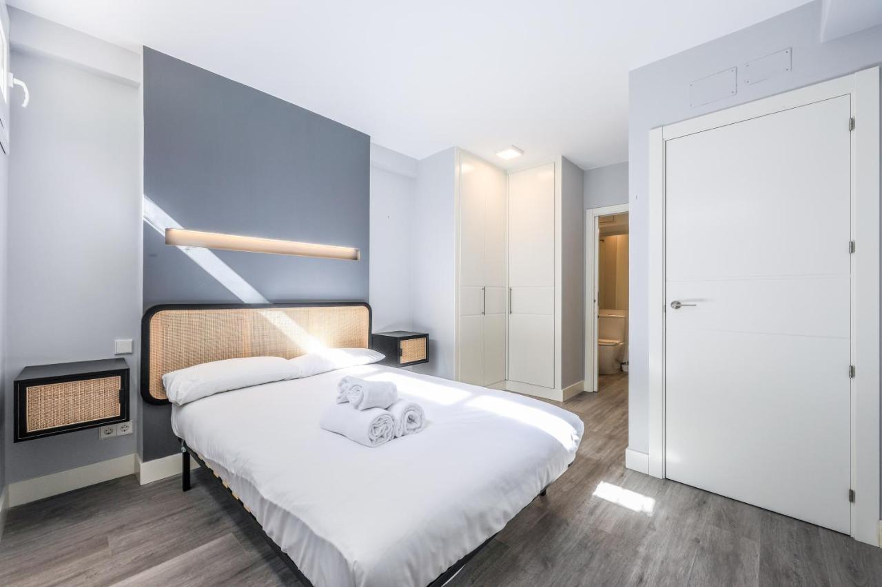 Apartamentos Reformados En Arturo Soria Madrid Extérieur photo