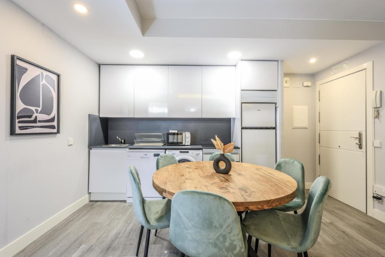 Apartamentos Reformados En Arturo Soria Madrid Extérieur photo