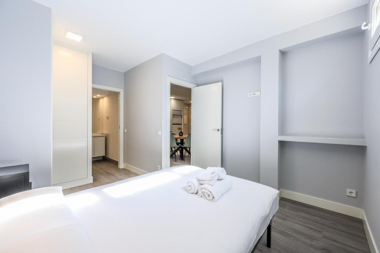 Apartamentos Reformados En Arturo Soria Madrid Extérieur photo